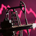 От падения нефтяных цен пострадали американские сланцевые компании От падения нефтяных цен пострадали американские сланцевые компании