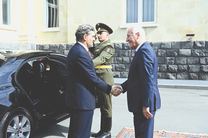 Грузию на фоне конфликта с Западом поддержала Армения