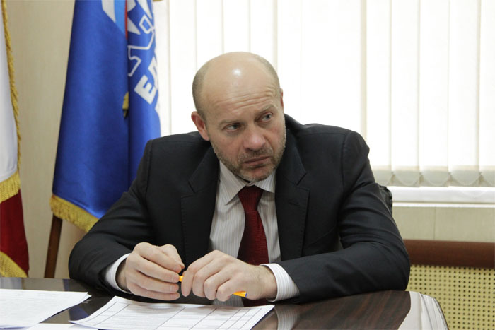 Опасный кандидат уральской партии власти 