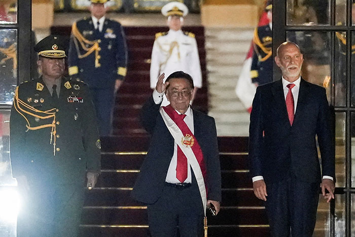 Президентское "проклятие" в Перу снова сработало