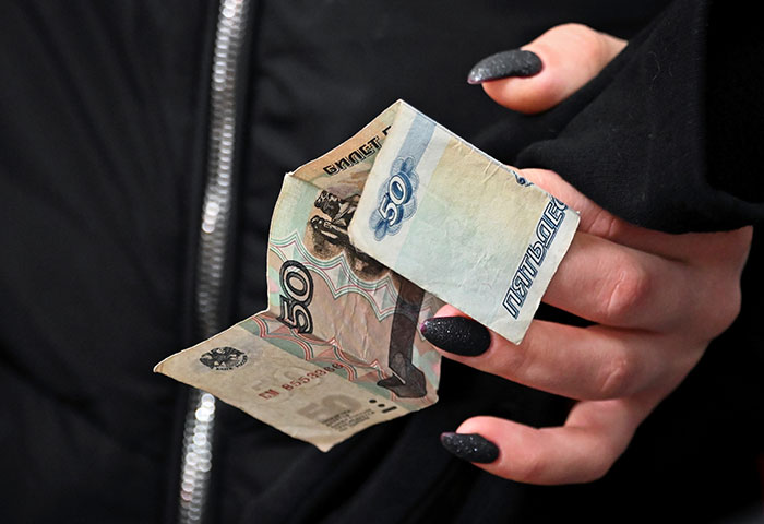 Должники и раздолжнители: кому на Руси жить хорошо