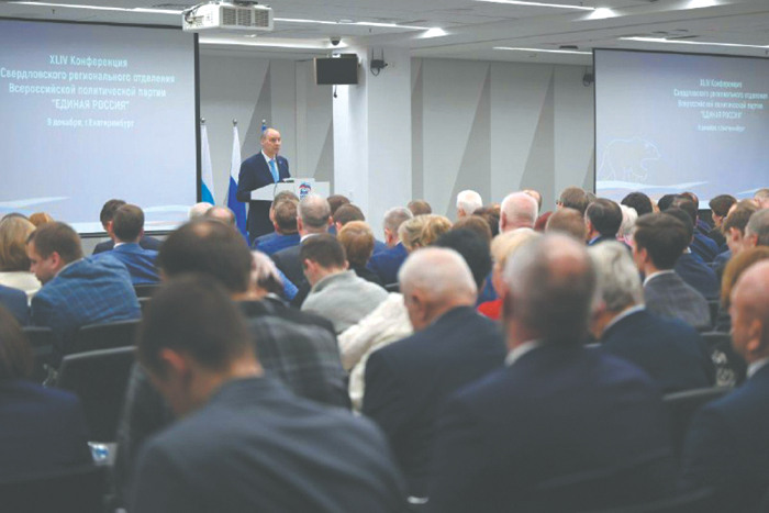 Системная оппозиция уходит в "полузащиту" от "Единой России"