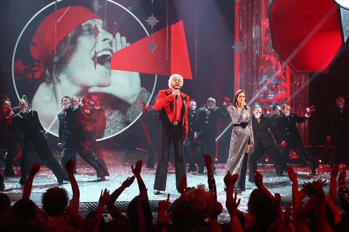 Что покажут по телевизору в новогоднюю ночь на главных телеканалах