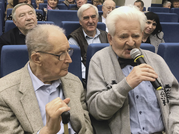 Чемпион побеждает вновь