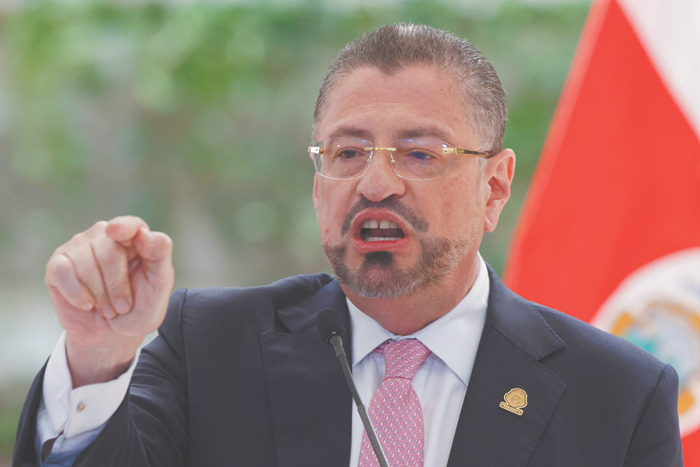 Чавес потребовал избавить Западное полушарие от коммунистов