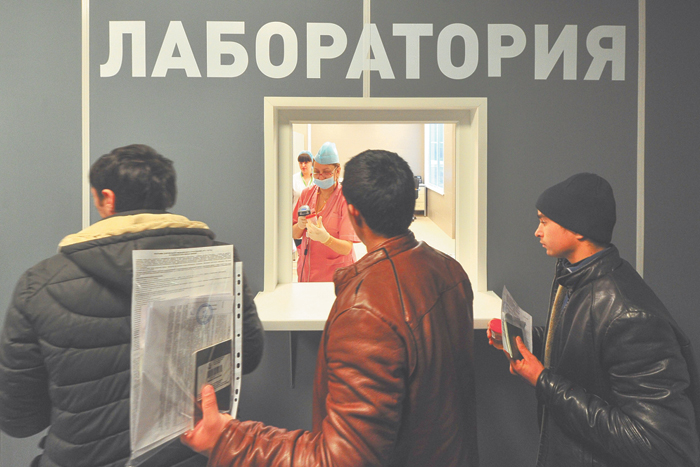 Мигранты создают риски появления очагов туберкулеза и ВИЧ