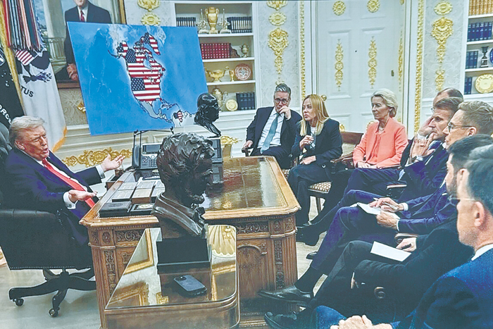 В Давосе говорили о Гренландии и тираннозавре