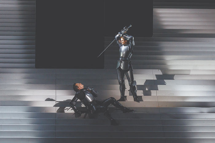 Александр Титель породнил Жанну д’Арк с Флорией Тоской