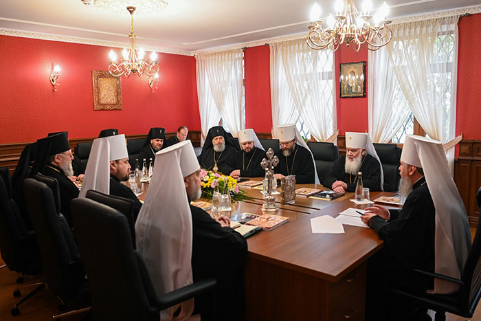 Киевский патриархат сообразили на троих