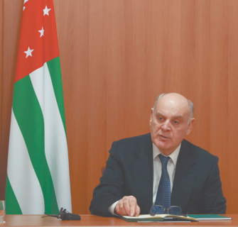 абхазия, президент, аслан бжания, оппозиция, протест, нерадивые чиновники, госдача, пицунда, конфликт