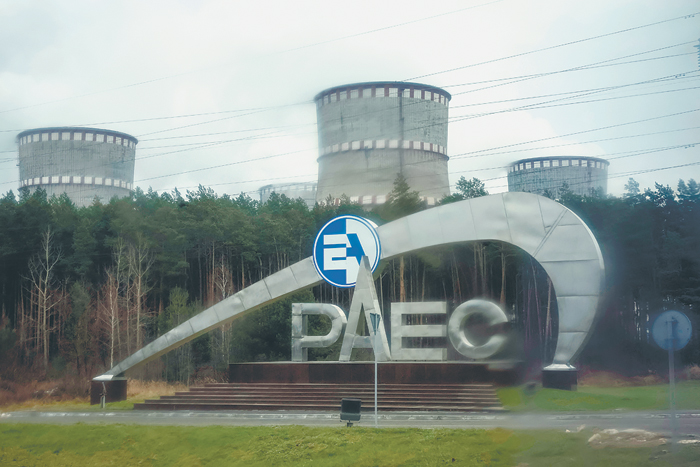 На Украине собираются "перетерпеть январь и февраль"