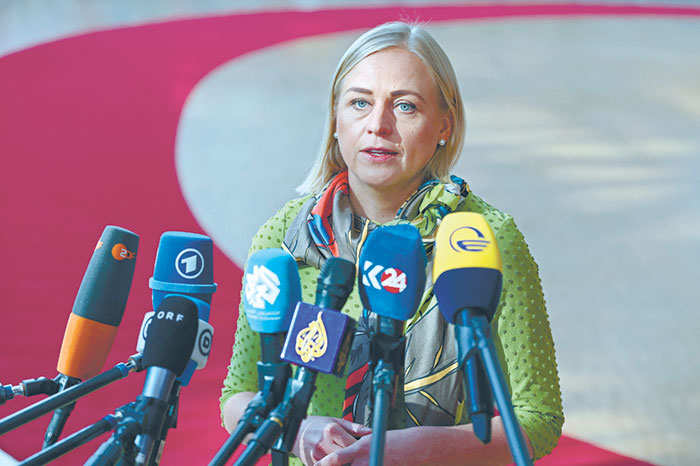 Украинские дроны долетели до Усть-Луги через Прибалтику