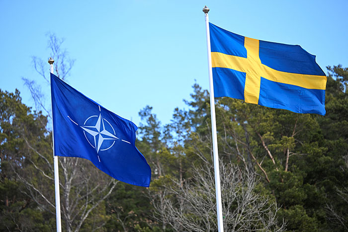 Стокгольм нашел безопасность в НАТО