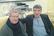Виктор Ерофеев и Борис Немцов.	