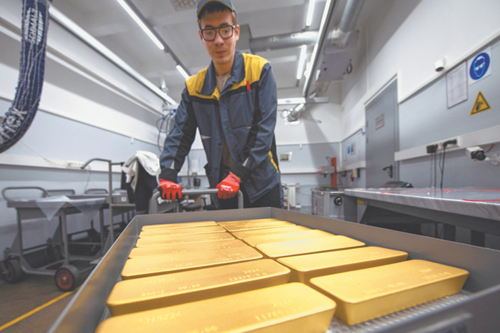 280 лет российскому золоту