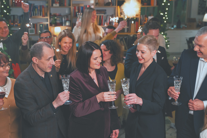 Белорусская оппозиция поссорилась из-за президентской елки