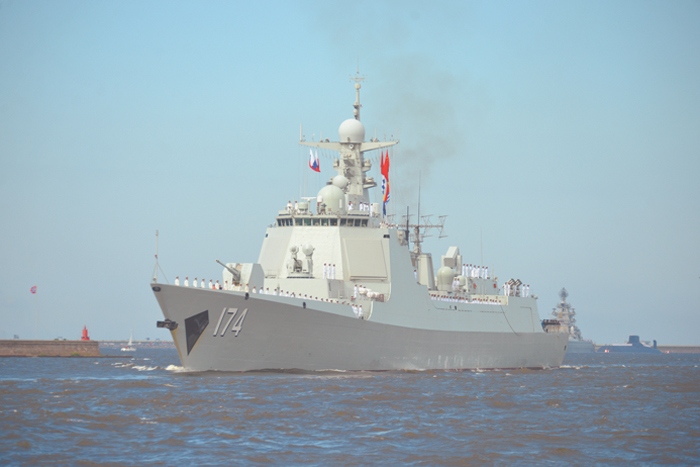 Китай модернизирует устаревшие эсминцы