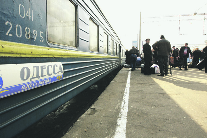 Поезда из Украины в Россию могут отменить уже осенью