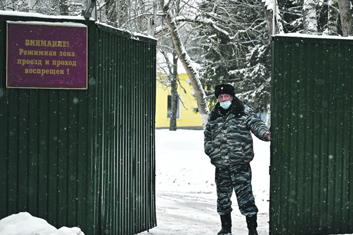 Впускают ли милосердие в спецприемник