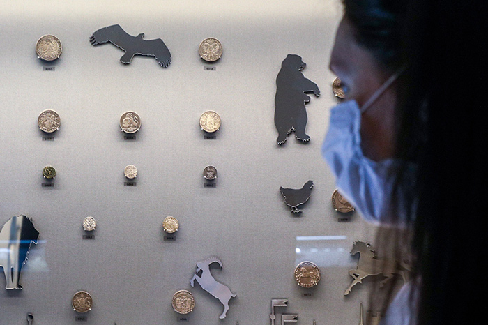 Выставка  "Животные на монетах"