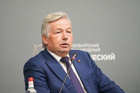 Директору Института государства и права РАН Александру Савенкову – 65 лет