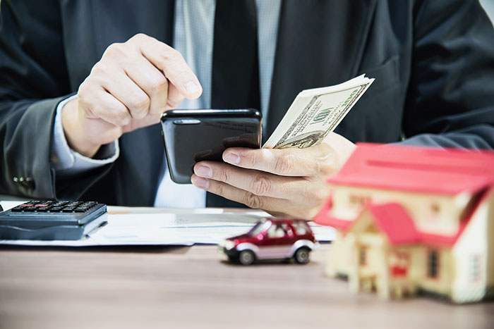 Чиновники теряют логику самоограничений