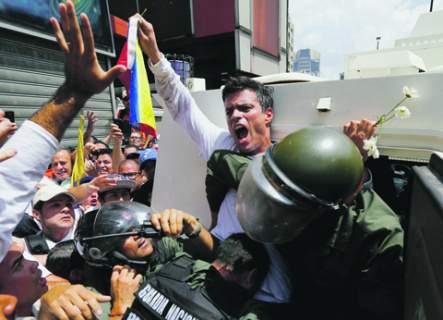 дипломатический скандал, венесуэла, оппозиция, лопес, побег, ес, мадуро
