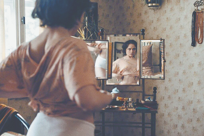 Четыре девочки проживают XX век