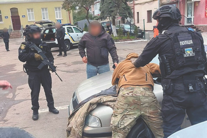 Киев пообещал обеспечить военнослужащим чувство защищенности