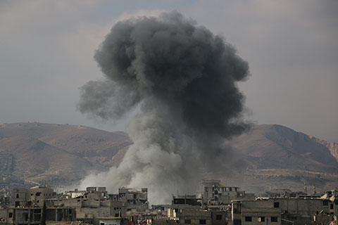 США опять отбомбились в Дейр-эз-Зоре по сторонникам Асада