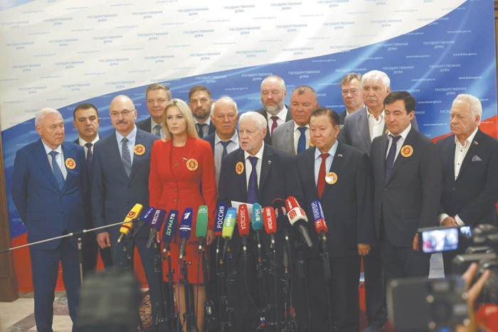 Партия Миронова показывает кандидатов в одномандатных округах