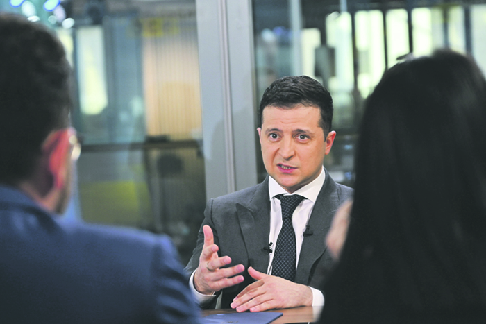 Порошенко становится опасным соперником Зеленского