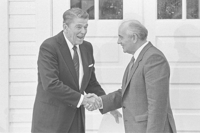 От британских колоний к неформальной империи (к 250-летию США). Статья вторая