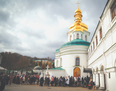 Для УПЦ в Киево-Печерской лавре остался один день