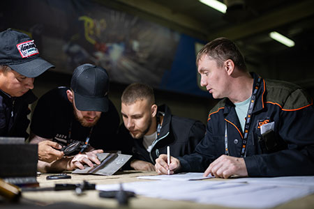 Ростех отметил лучших специалистов на чемпионате «Время Первых»