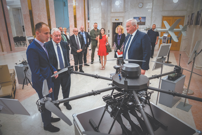 Киев ставит на поток сборку дронов за рубежом