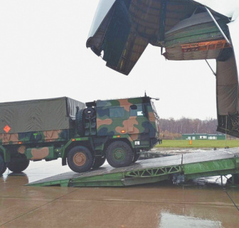 нато, антироссийские военные шаги, военные маневры, финляндия, украина, самолеты руслан, переброска ракет