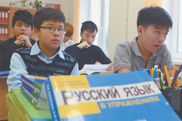 Ситуация с детьми мигрантов беспокоит депутатов и правозащитников