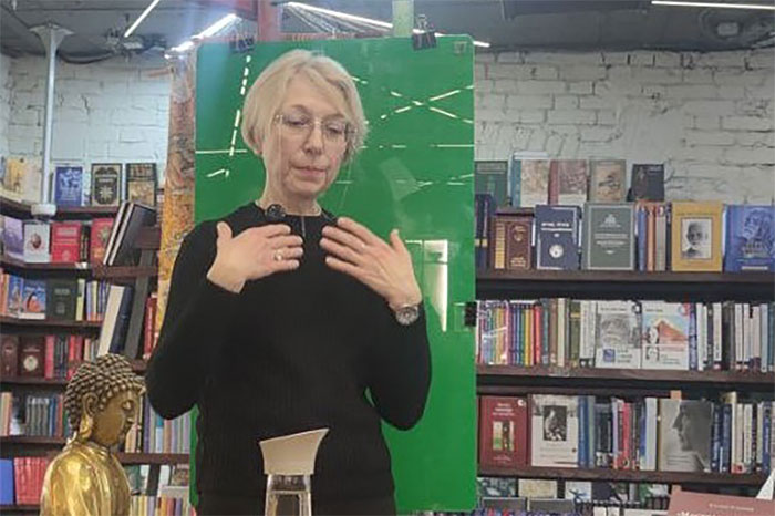 В этой безумной сансаре