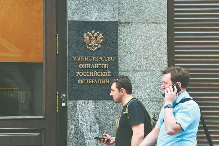 Минфин предупреждает о рисках нового снижения нефтегазовых поступлений