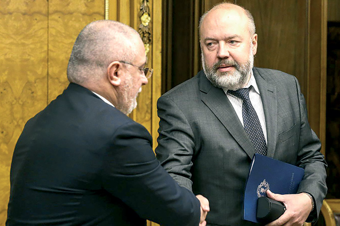 2. В России узаконена единая система публичной власти президента