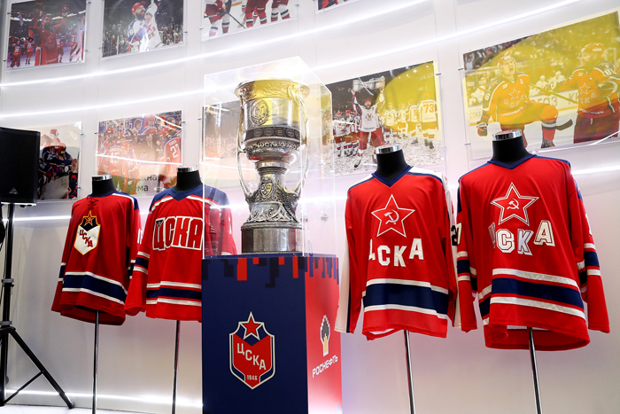 Звезды хоккея отметили вклад «Роснефти» в развитие спорта в РФ