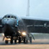 Бомбардировщик BBC США B - 52 H попрощался со своими ядерными бомбами