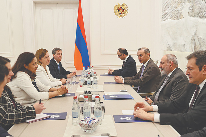 Нужна ли Армения Западу