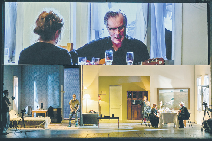 Игорь Гордин сыграл обыкновенного "Дядю"