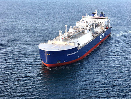 «Звезда» передала заказчику ледокольный танкер-газовоз «Алексей Косыгин»