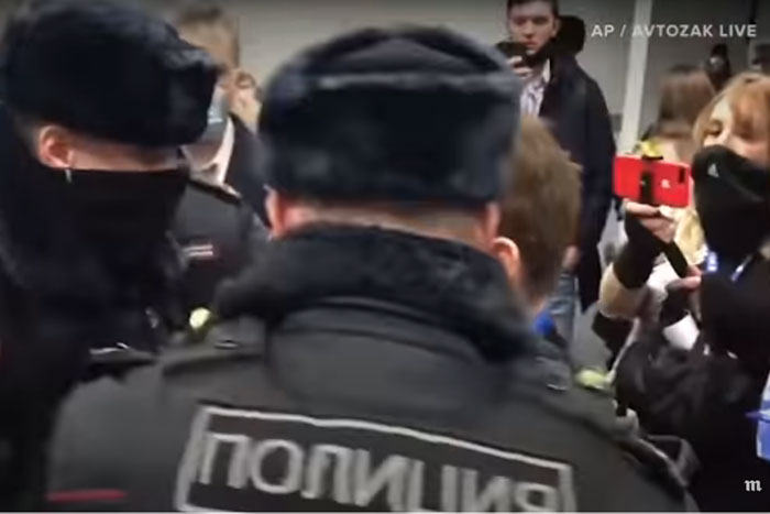 Оппозиция соберет муниципалов не в Москве