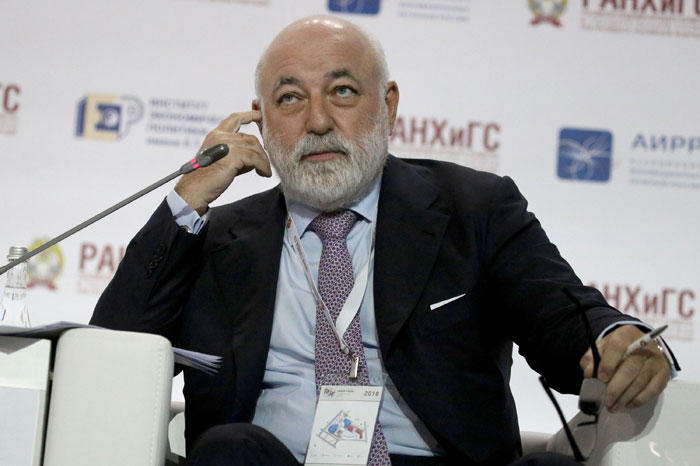 Почему санкции не раскалывают российскую элиту