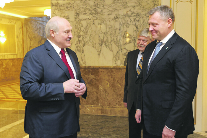 Лукашенко старается понравиться Путину