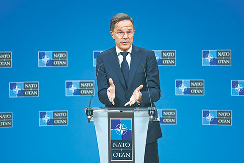 НАТО и ЕС не спешат помогать Трампу